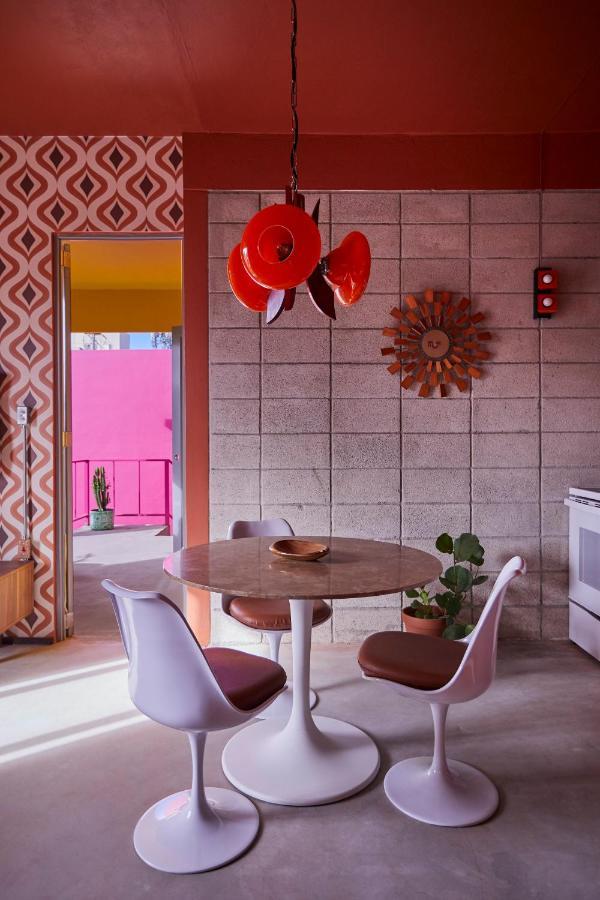 Mood Haus By Dw - 70'S Retro Stays 圣胡安 外观 照片